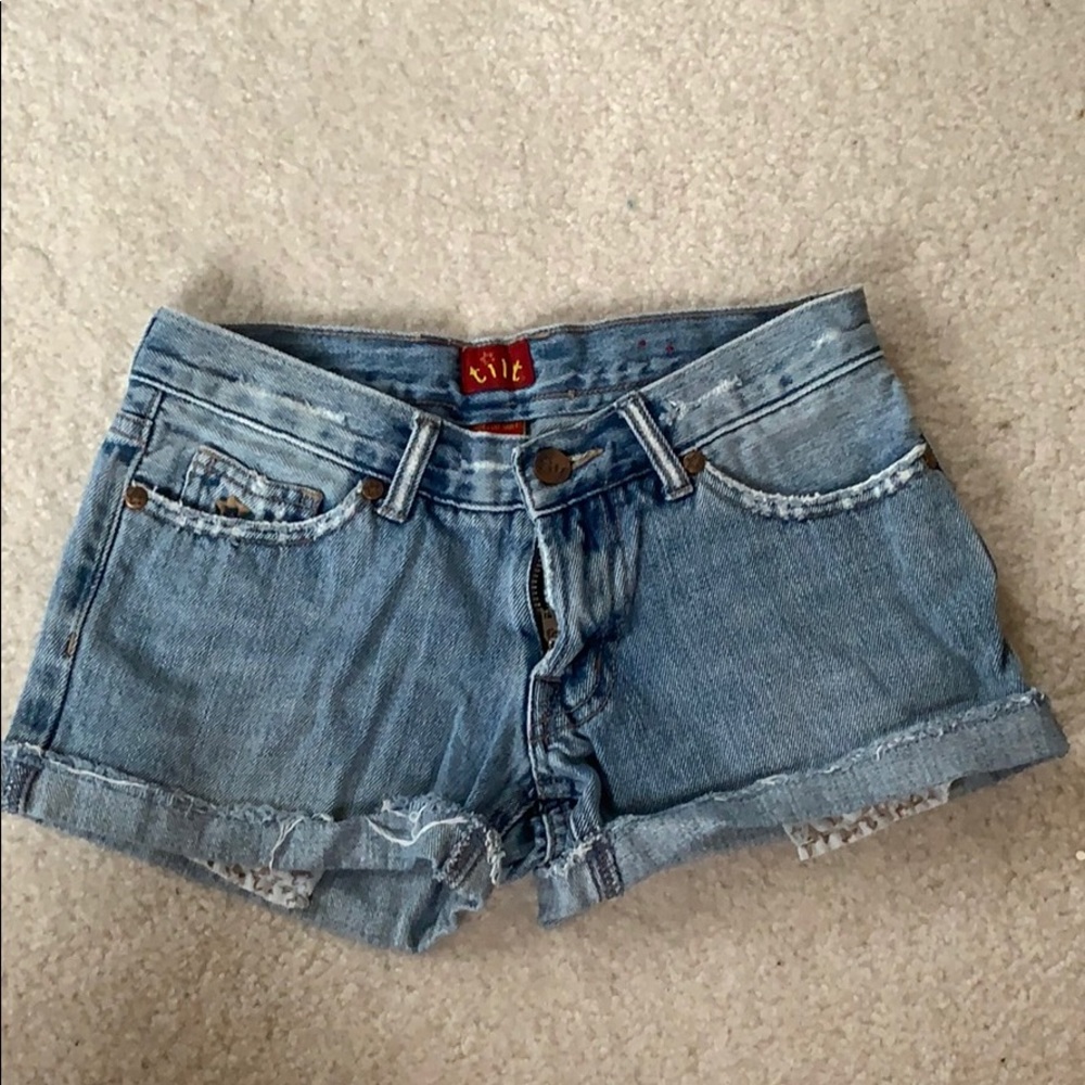PacSun cuffed jean shorts - 00 Petite